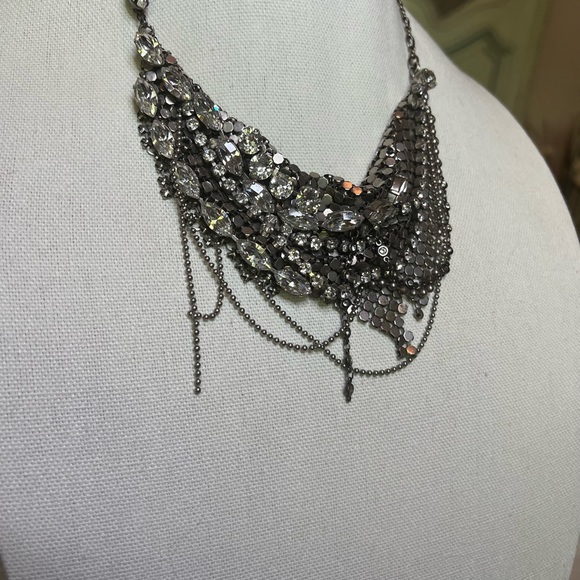 Designer Sorrelli Metal Mesh Swarovski Crystal antique Silver tone necklace - Picture 7 of 10